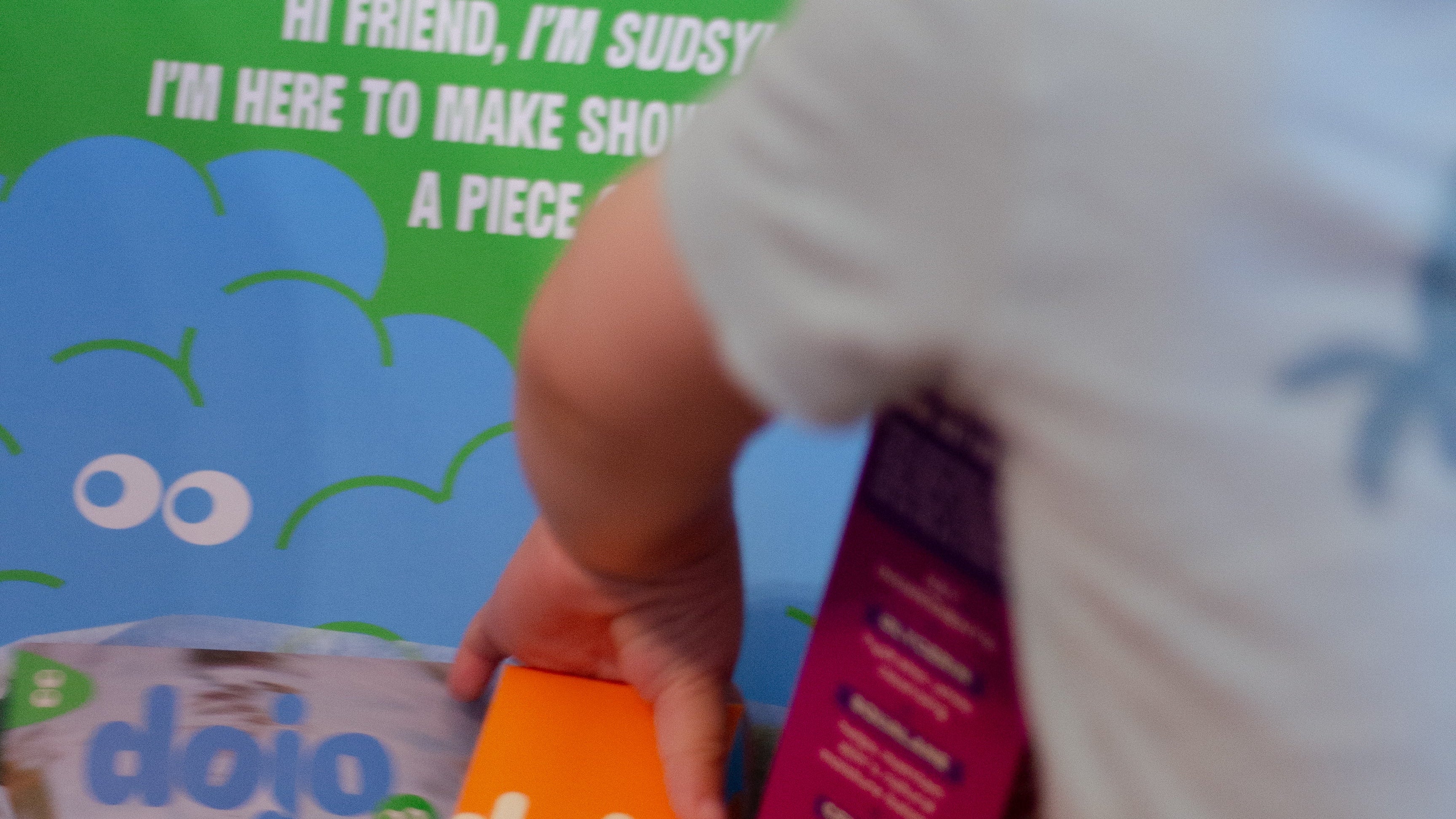 How to Open and Use the Child Lock on Dojo Whippity Cloud Kids Foam Soap